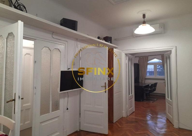 Apartament cu 3 camere semidecomandat, mobilat în Matei Voievod