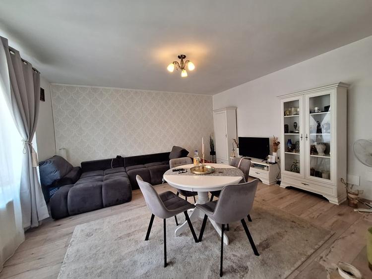 Apartament cu 2 camere decomandat în Florești — fotografia 1