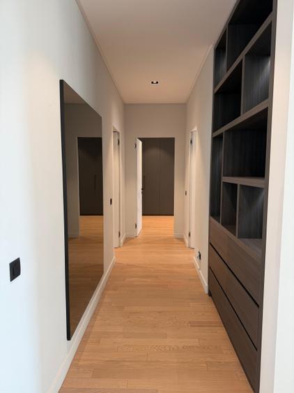 Apartament cu 3 camere decomandat în Floreasca