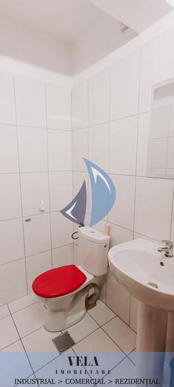 Apartament cu 4 camere decomandat în Semicentral