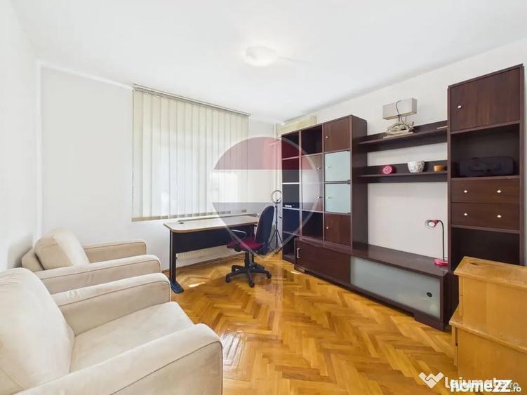 Apartament cu 3 camere spatios de inchiriat in zona 13 Se... - 12