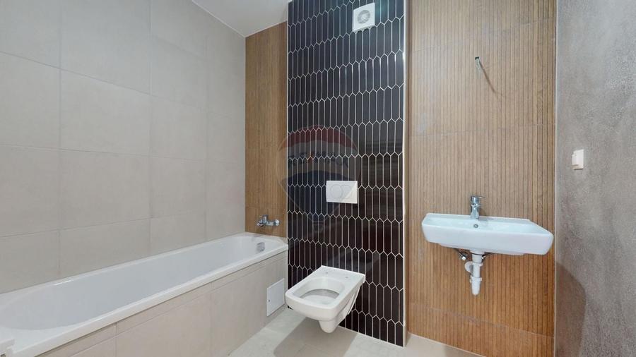 Apartament cu 2 camere decomandat în Avantgarden