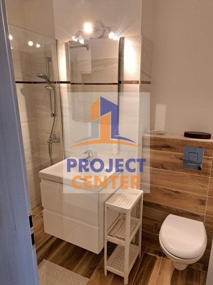 Apartament cu 4 camere decomandat, mobilat în Ultracentral