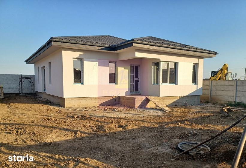 Casă cu 4 camere cu Teren 430 Mp în Dragomirești-Vale