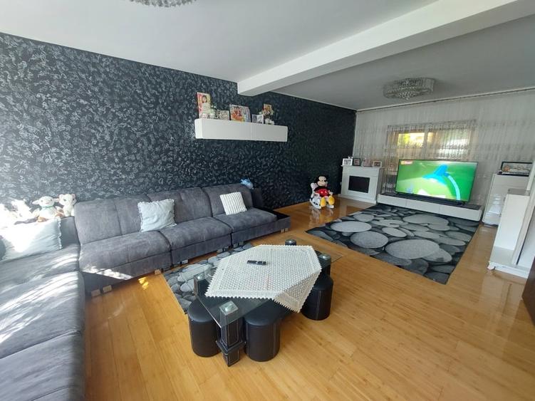 Casă individuală cu 3 camere cu Canalizare în Micro 14
