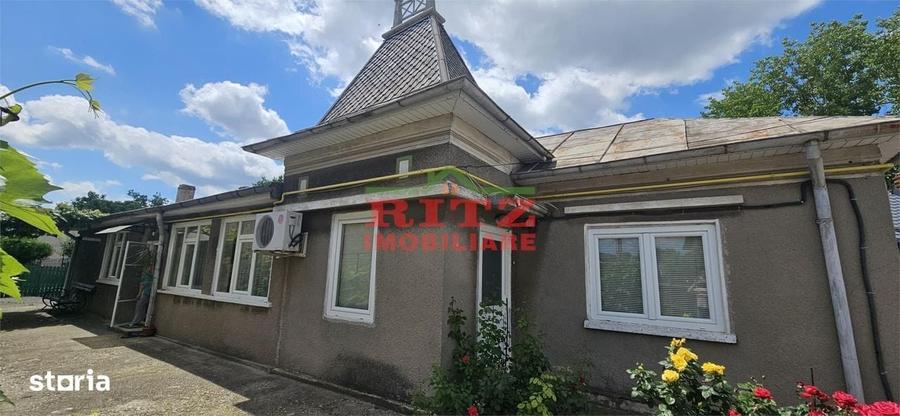 Casă cu 3 camere cu Teren 555 Mp în Central