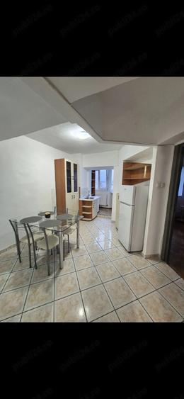 Apartament cu 2 camere decomandat în Dacia