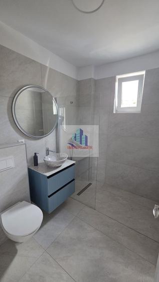 Apartament cu 2 camere semidecomandat, mobilat în Florești