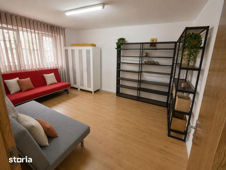 Apartament cu 3 camere decomandat în Vitan