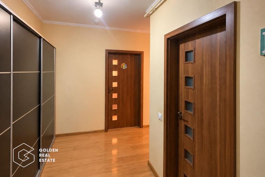 Apartament cu 2 camere decomandat în Intim