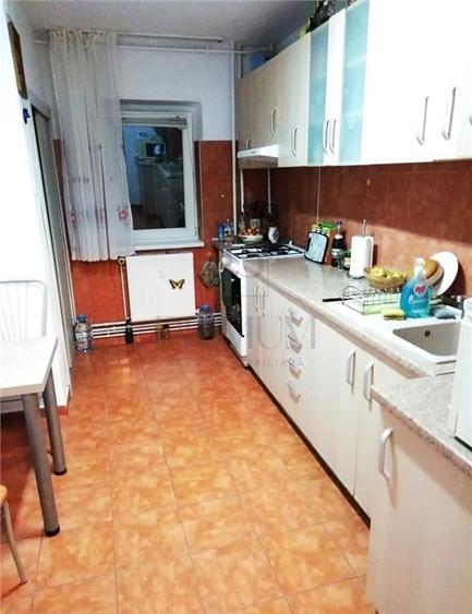 Apartament cu 3 camere decomandat, mobilat în Lipovei — fotografia 1