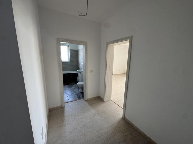 Apartament cu 2 camere decomandat în Giroc