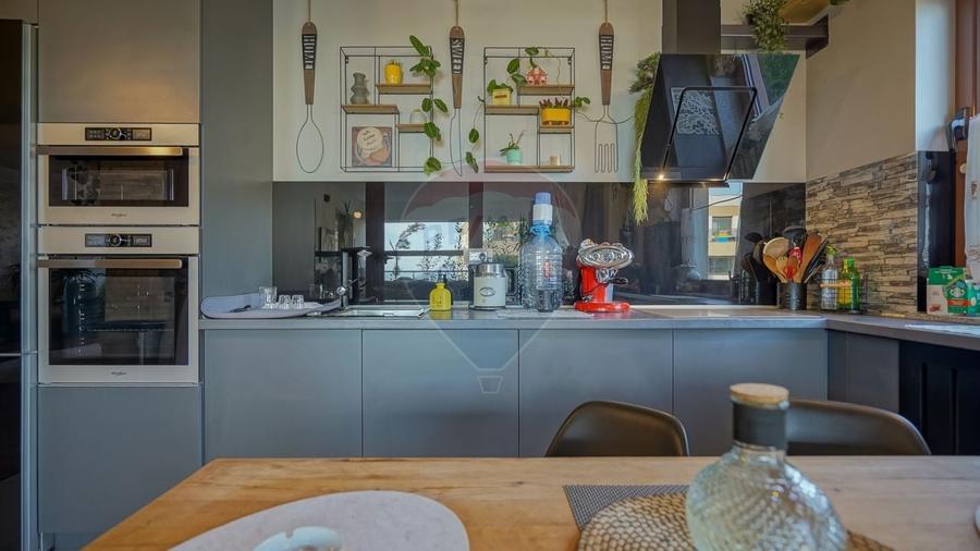 Apartament cu 2 camere semidecomandat, mobilat în Drumul Poienii