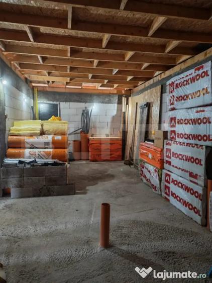 Casă cu 4 camere cu Teren 800 Mp în Mihai Viteazu