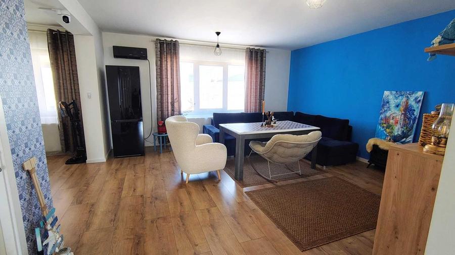 Casă cu 3 camere cu Teren 467 Mp în Central