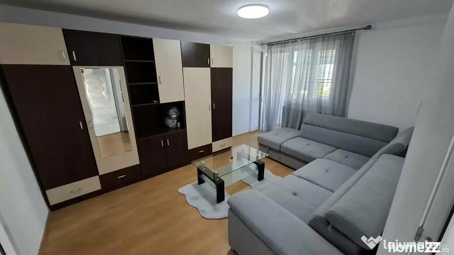 Apartament cu 2 camere decomandat în Independenței
