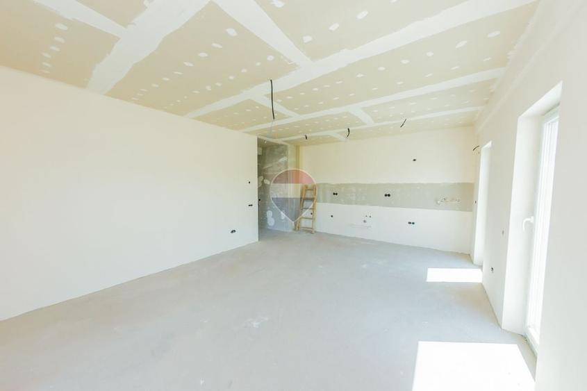 Apartament cu 2 camere decomandat în Orașul Vechi