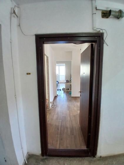 Apartament cu 4 camere decomandat în Pantelimon