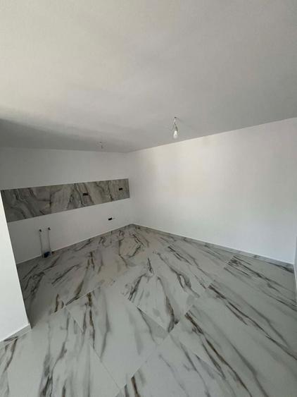 Casă cu 2 camere cu Teren 200 Mp în Rahova