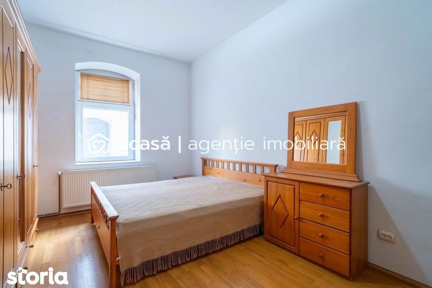 Apartament cu 4 camere, mobilat în Central