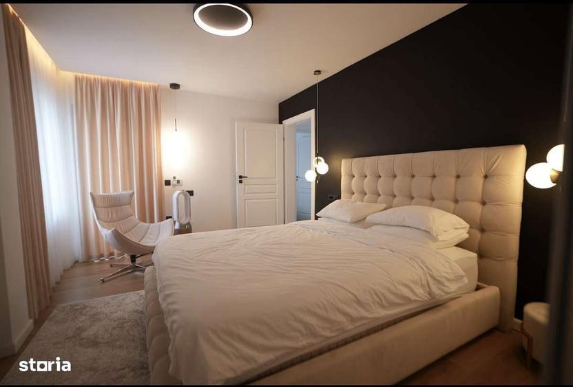 Casă cu 4 camere cu Teren 370 Mp în Rediu