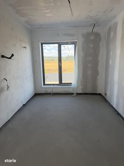 Casă cu 4 camere decomandat în Slătioara