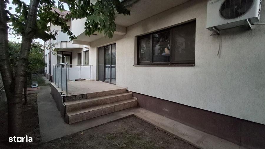 Casă cu 4 camere cu Teren 166 Mp în Central