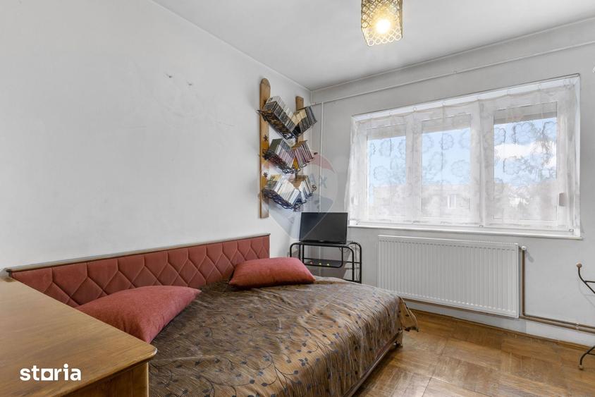 Apartament cu 3 camere decomandat în Aurel Vlaicu
