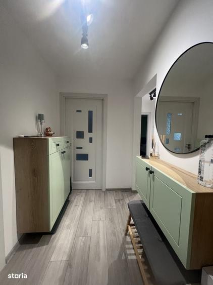 Apartament cu 3 camere decomandat în P-ța Doina