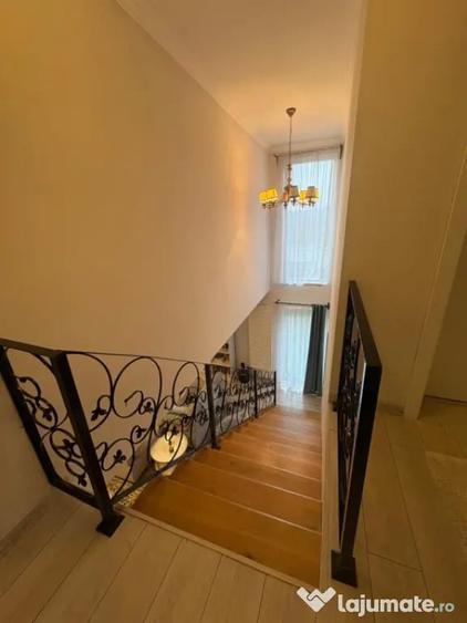 Casă cu 4 camere cu Teren 900 Mp în Satu Nou de Jos