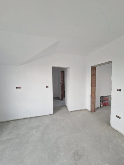 Casă cu Teren 333 Mp în Moșnița Nouă
