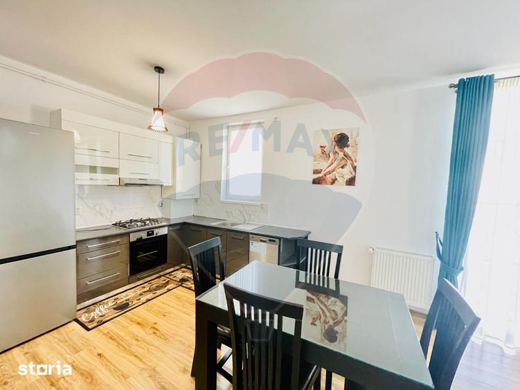 Apartament cu 3 camere decomandat în Lazaret