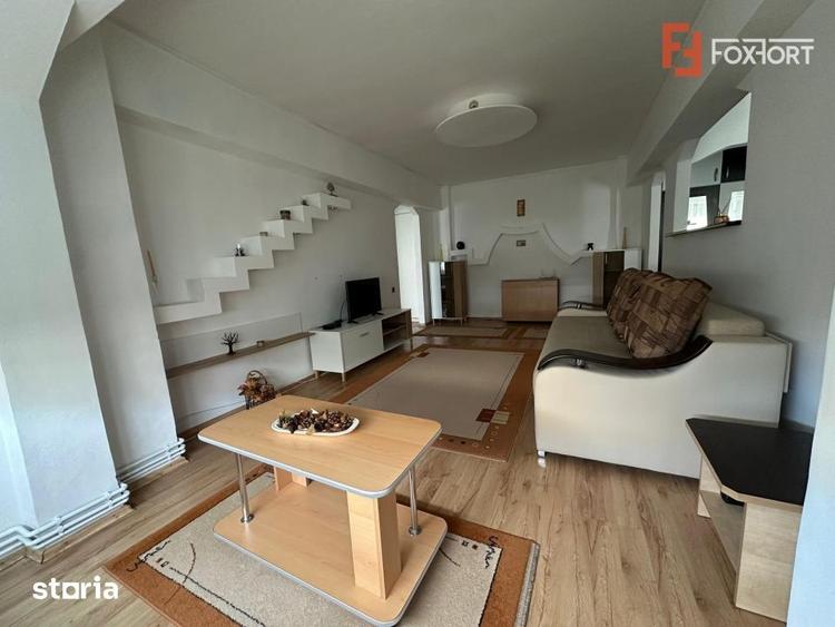 Apartament cu 2 camere semidecomandat, mobilat în Micălaca