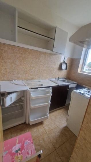 Garsonieră decomandată, mobilată în Central