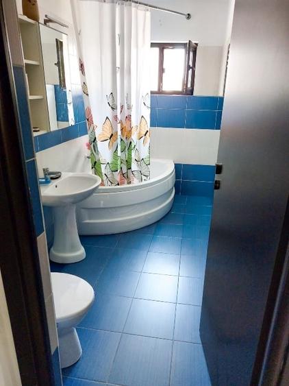 Casă cu 5 camere cu Canalizare în Glina
