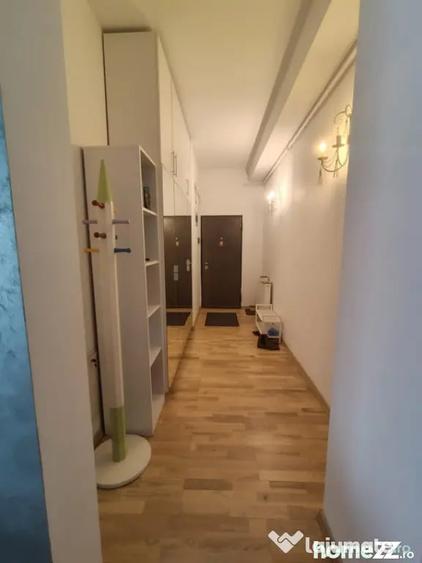 Apartament cu 3 camere semidecomandat în Ultracentral