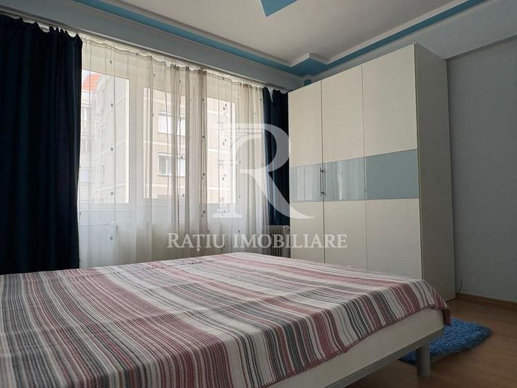 Apartament cu 3 camere decomandat, mobilat în Dragoș Vodă