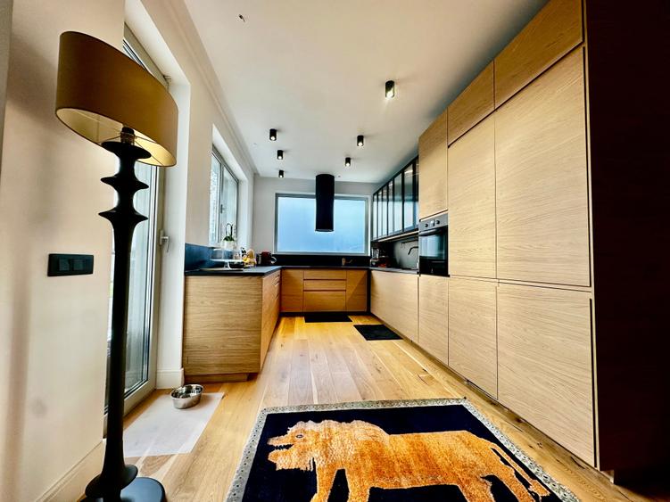 Duplex cu 5 camere cu Canalizare în Pipera