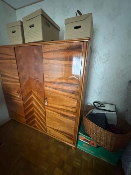 Apartament cu 3 camere semidecomandat în Lucăcești