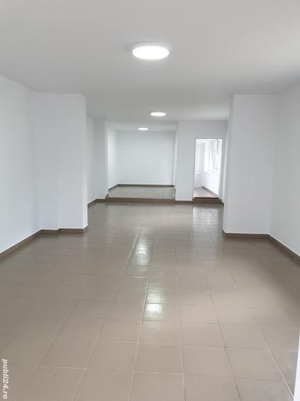 Spațiu comercial, de 1,000 mp, în Târgu Neamț