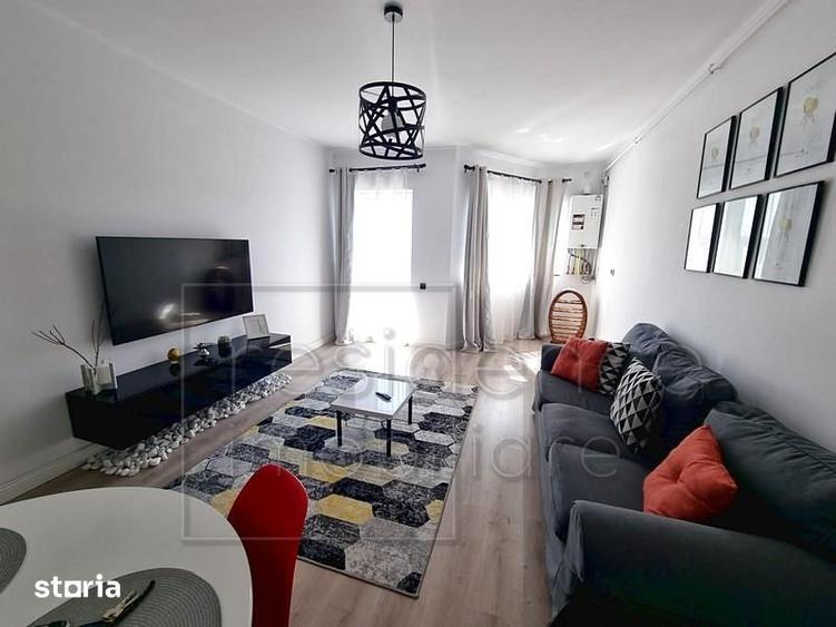 Apartament cu 3 camere semidecomandat, mobilat în Bună Ziua