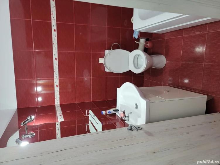 Garsonieră decomandată în Valea Adâncă