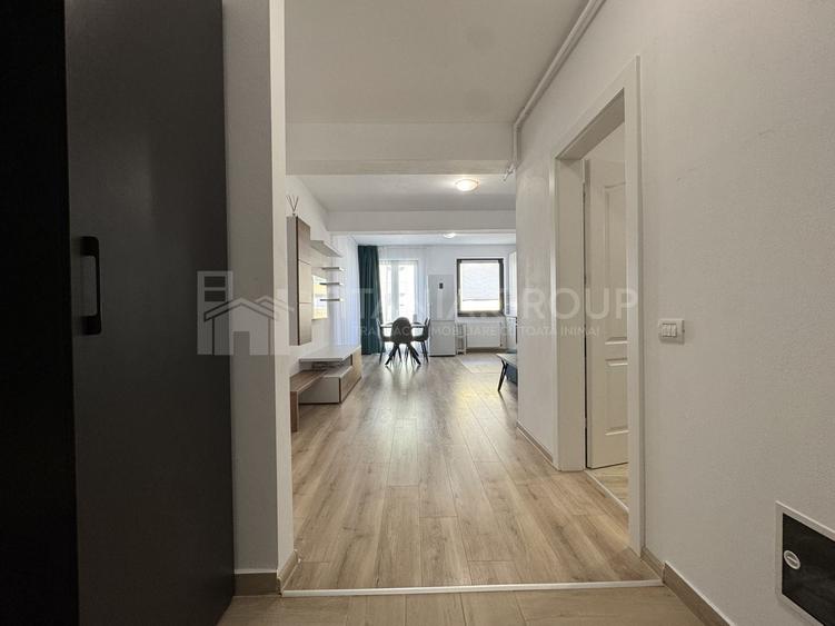 Apartament cu 2 camere semidecomandat, mobilat în Tractorul