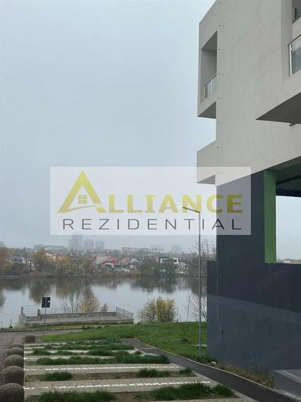 Apartament cu 3 camere decomandat în Fundeni