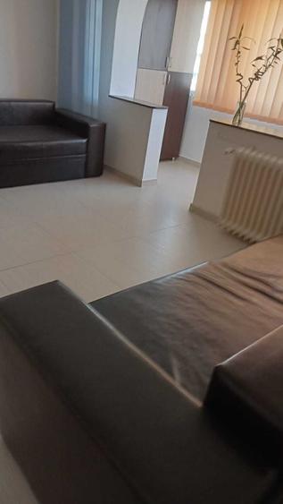 Apartament cu 3 camere în Dristor