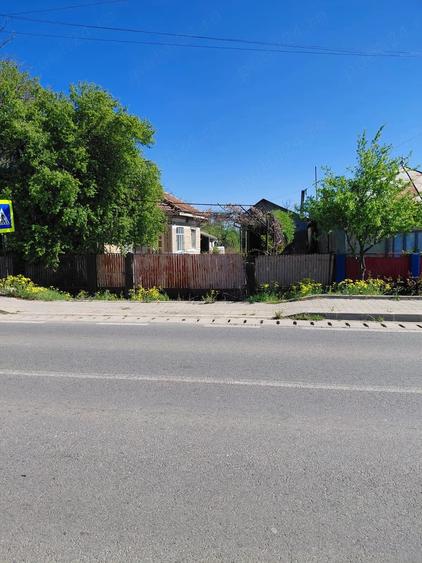 Casă cu Teren 3177 Mp în Stăncești