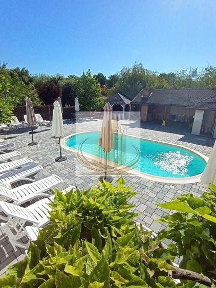 Casă individuală cu 10 camere cu Piscina în Giarmata