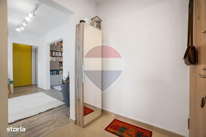 Apartament cu 3 camere semidecomandat în Gării