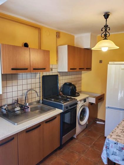 Casă cu 3 camere cu Teren 100 Mp în Exterior Vest