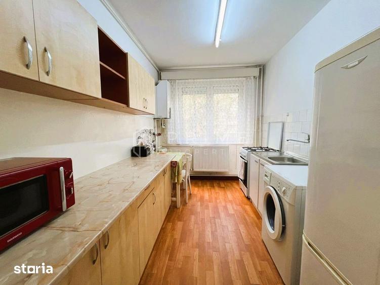 Apartament cu 2 camere semidecomandat în Aleea Carpați
